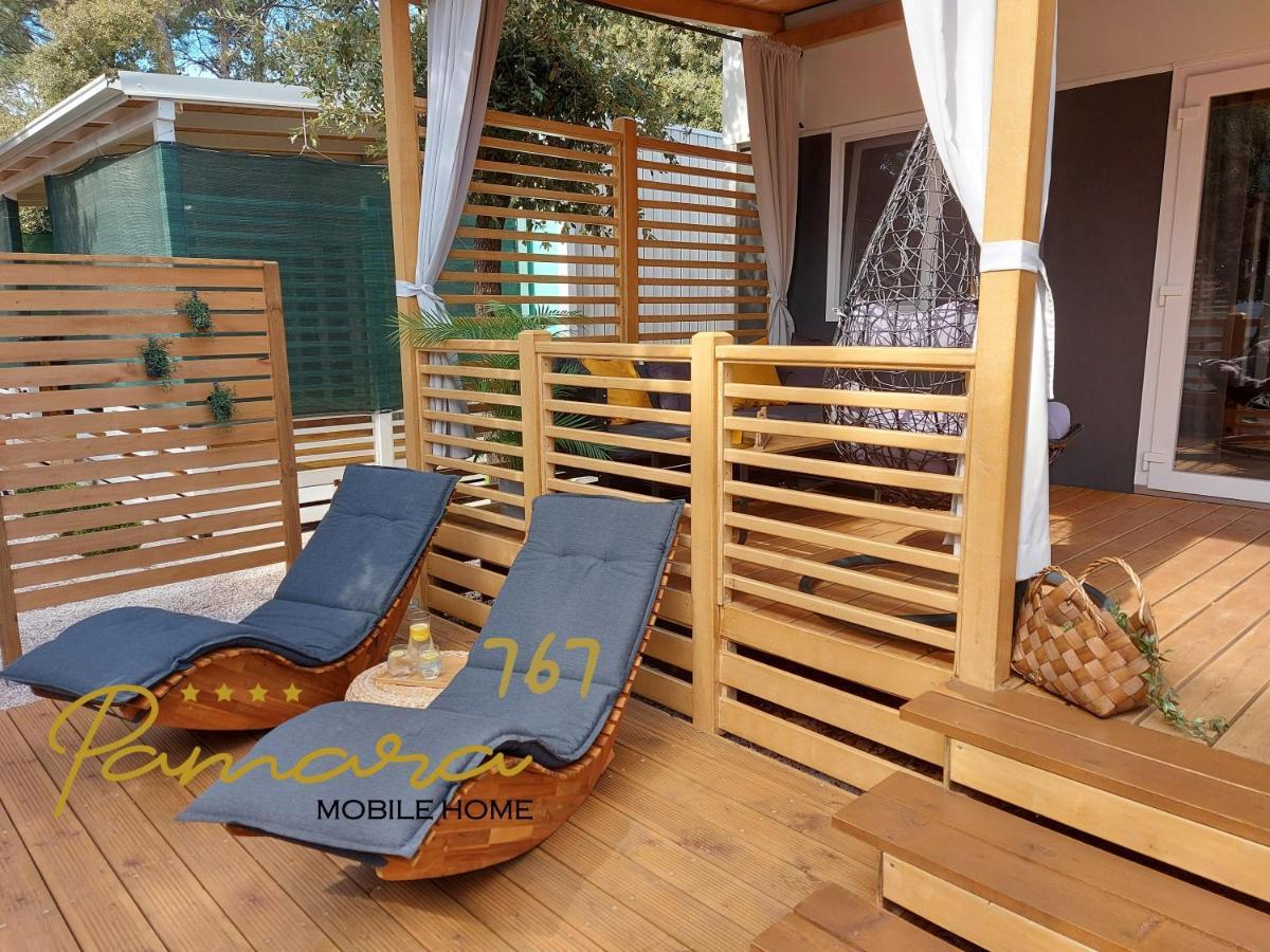 Pamara Mobile Home Биоград на Мору Екстериор снимка