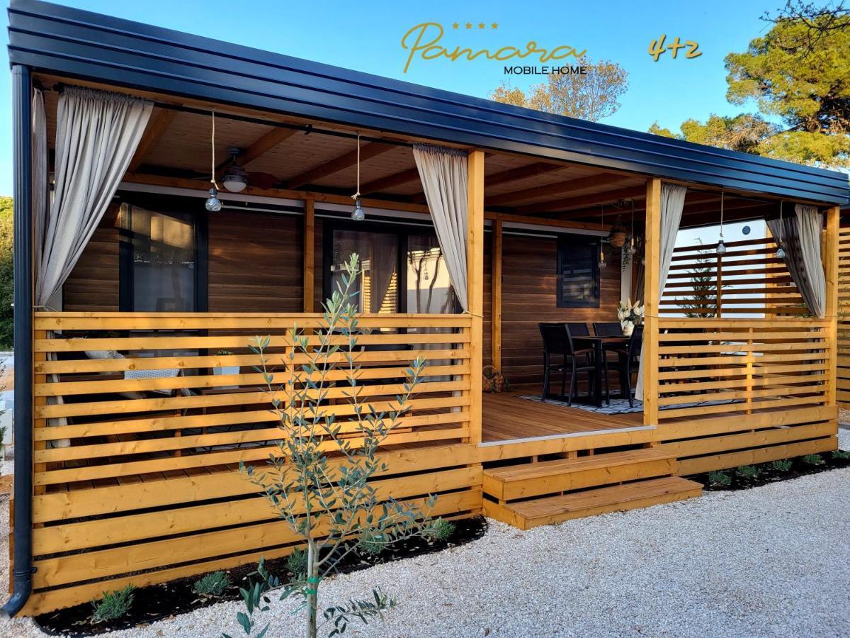 Pamara Mobile Home Биоград на Мору Екстериор снимка