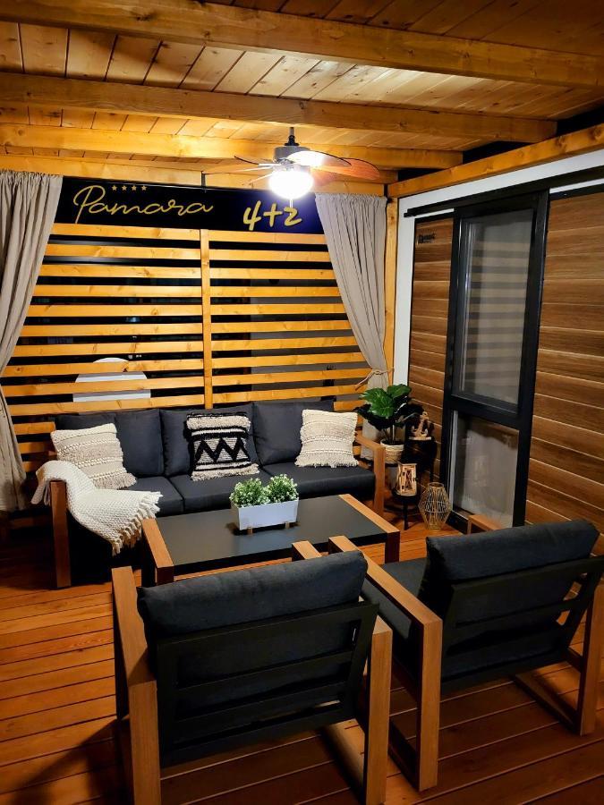 Pamara Mobile Home Биоград на Мору Екстериор снимка