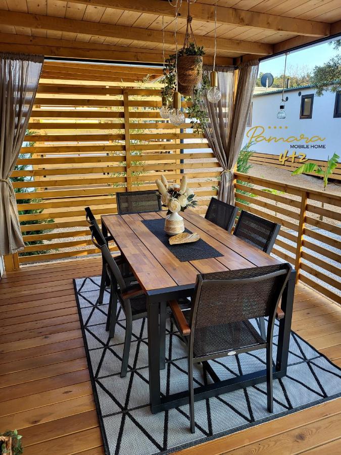 Pamara Mobile Home Биоград на Мору Екстериор снимка