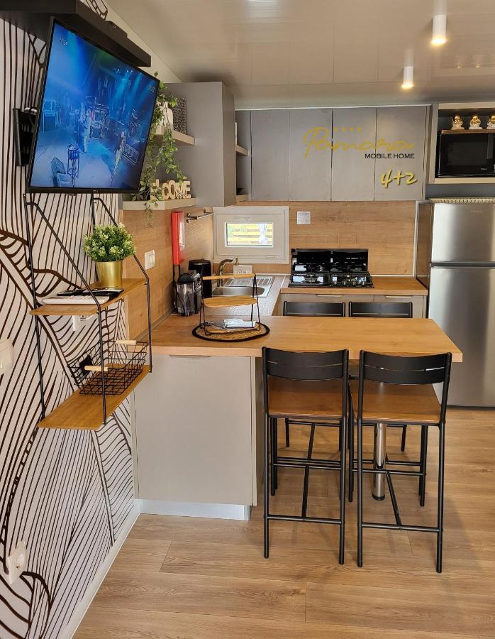 Pamara Mobile Home Биоград на Мору Екстериор снимка
